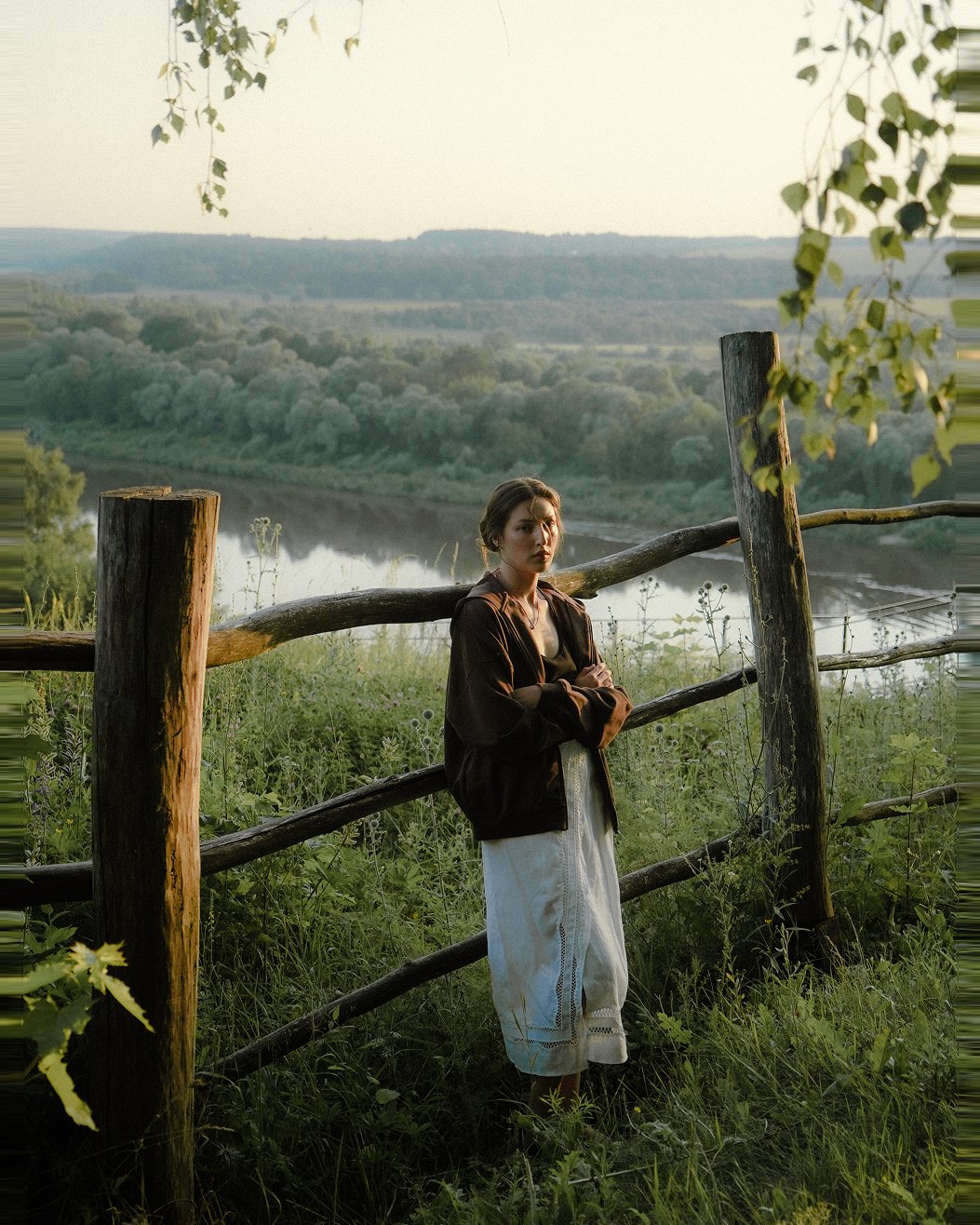 SHU SHA — campaign, figure at a river fence at dusk